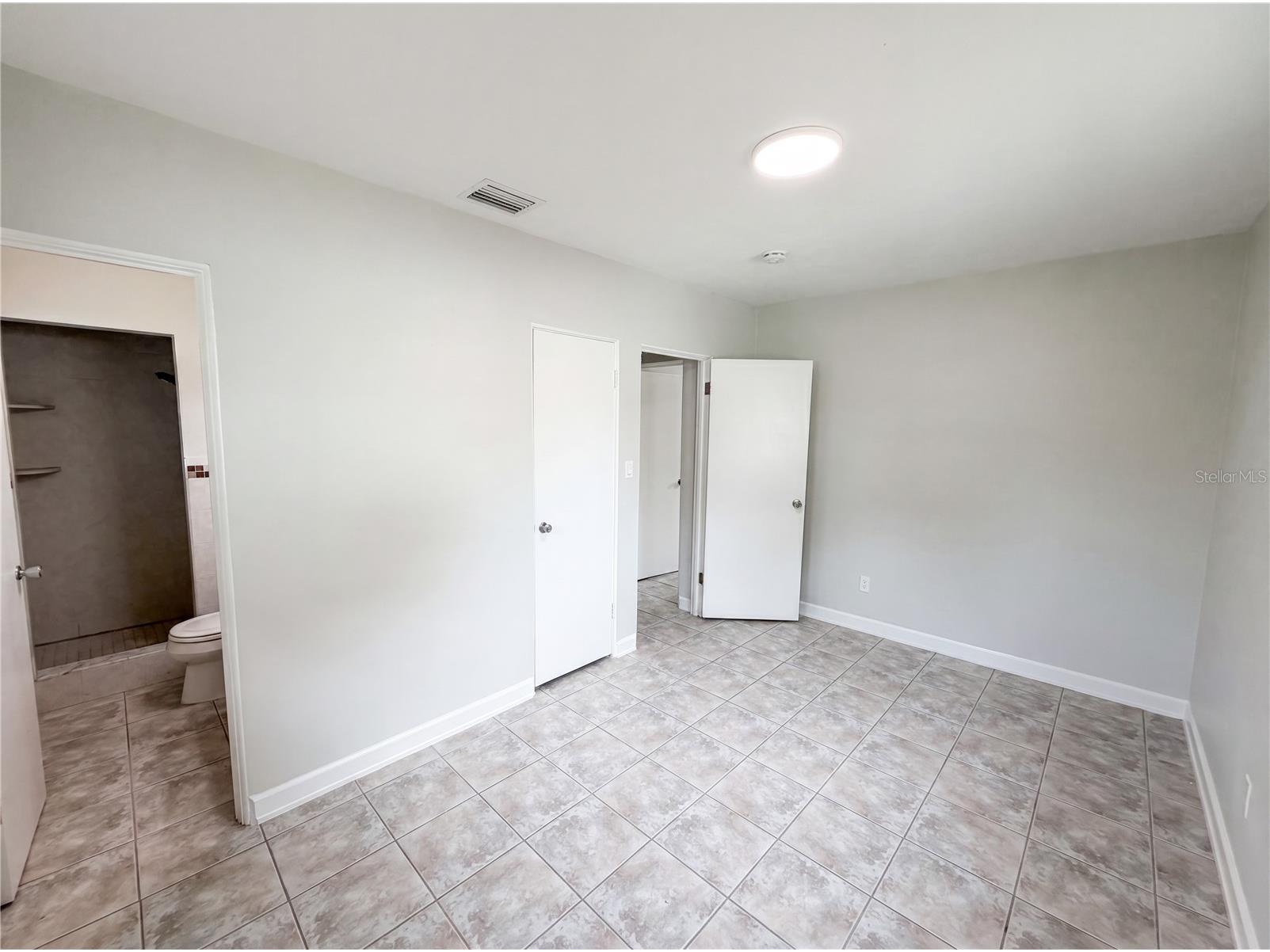 2890 53rd Street N Saint Petersburg FL 33710 O6412254 image18