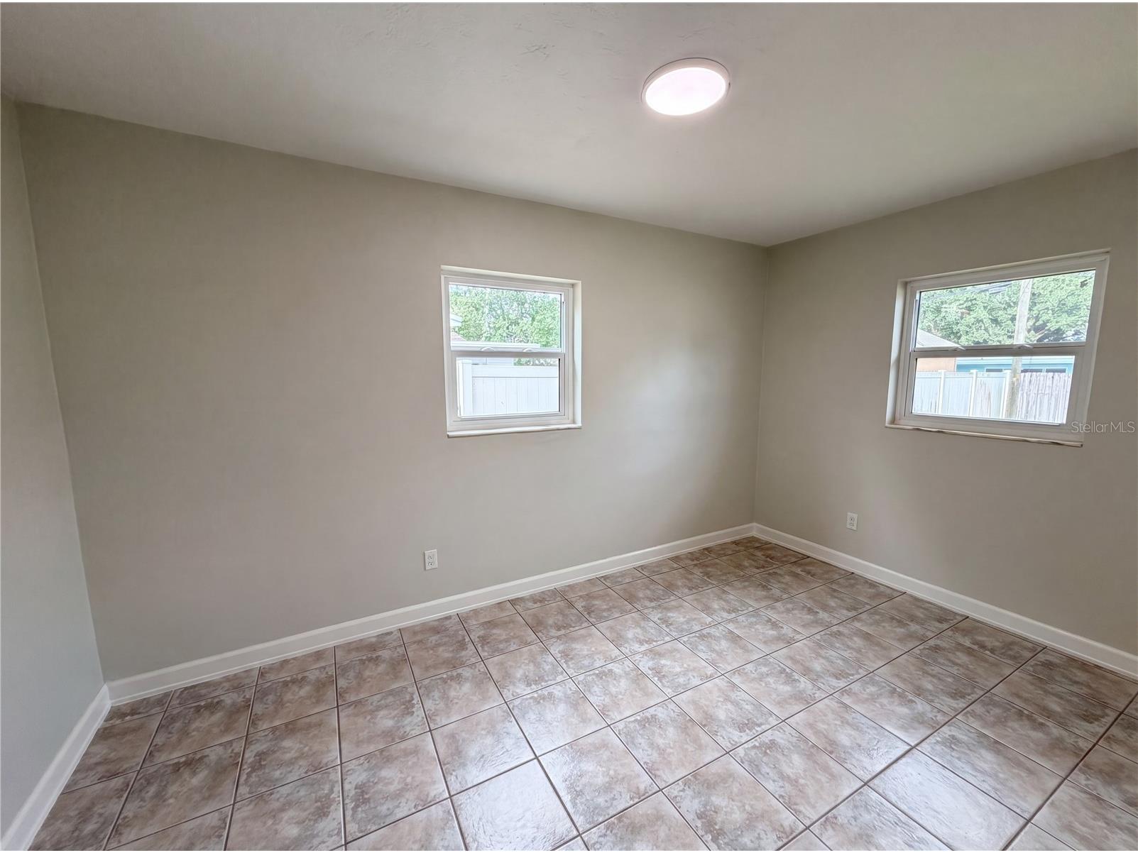 2890 53rd Street N Saint Petersburg FL 33710 O6412254 image20