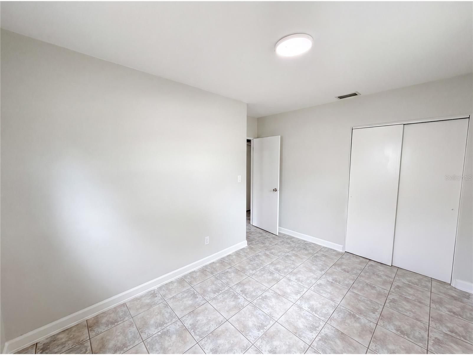 2890 53rd Street N Saint Petersburg FL 33710 O6412254 image22