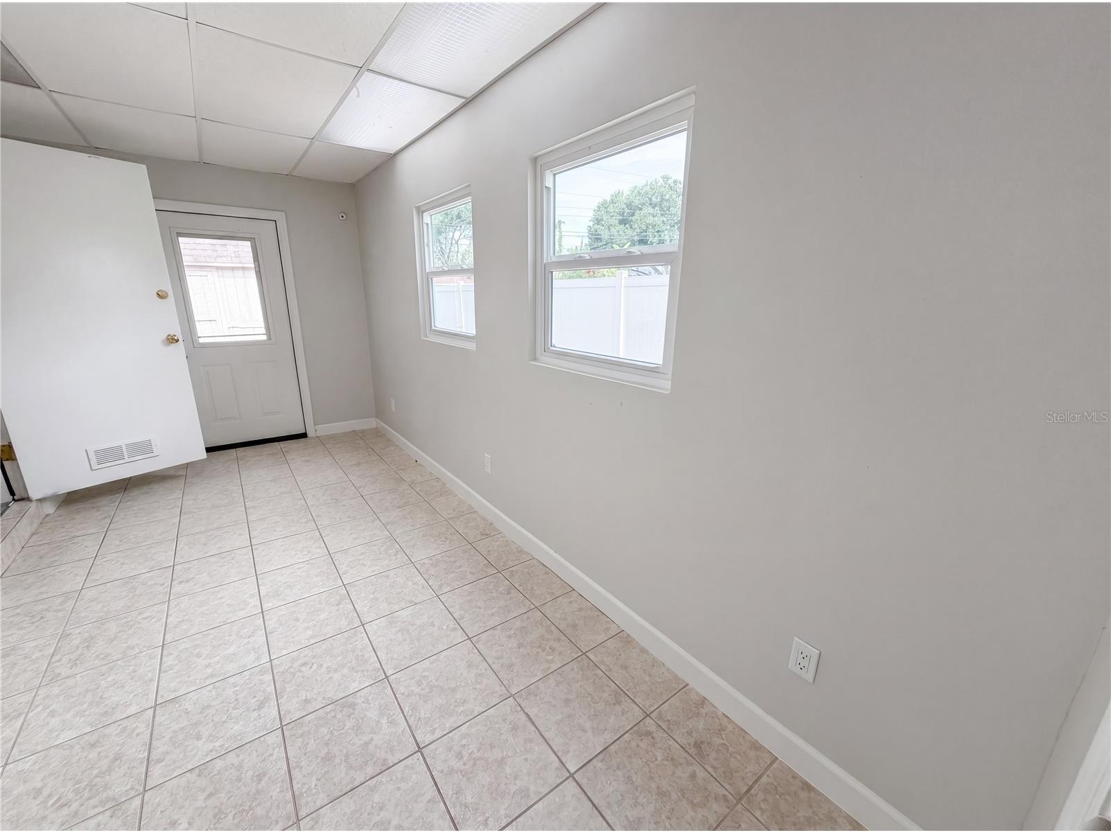 2890 53rd Street N Saint Petersburg FL 33710 O6412254 image26
