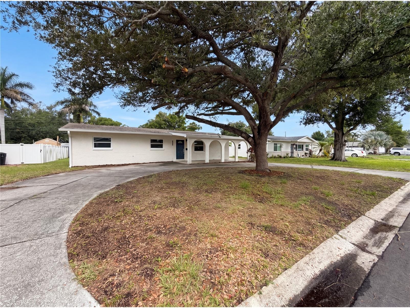 2890 53rd Street N Saint Petersburg FL 33710 O6412254 image4