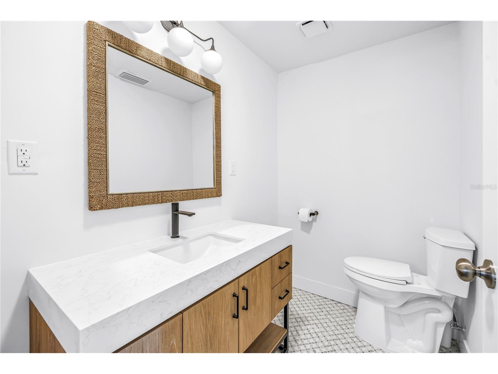 2890 Alton Drive Saint Pete Beach FL 33706 - INTRACOASTAL TB8469534 image36