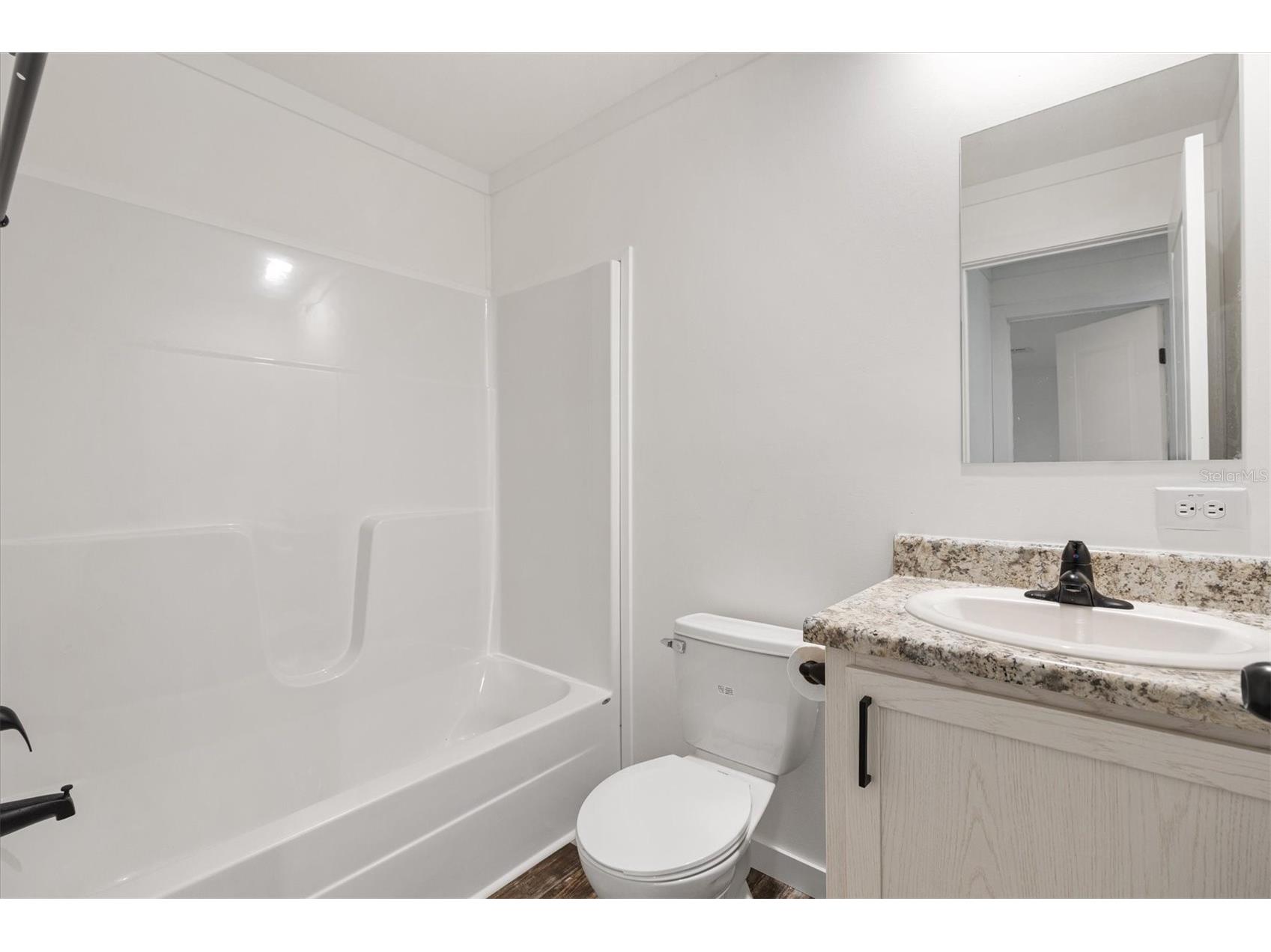 2890 Cr 426e Lake Panasoffkee FL 33538 G5101437 image27