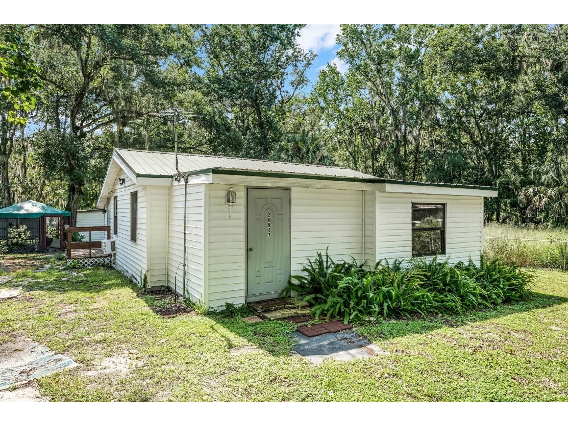 28907 Hubbard Street Leesburg FL 34748 G5070297 image1