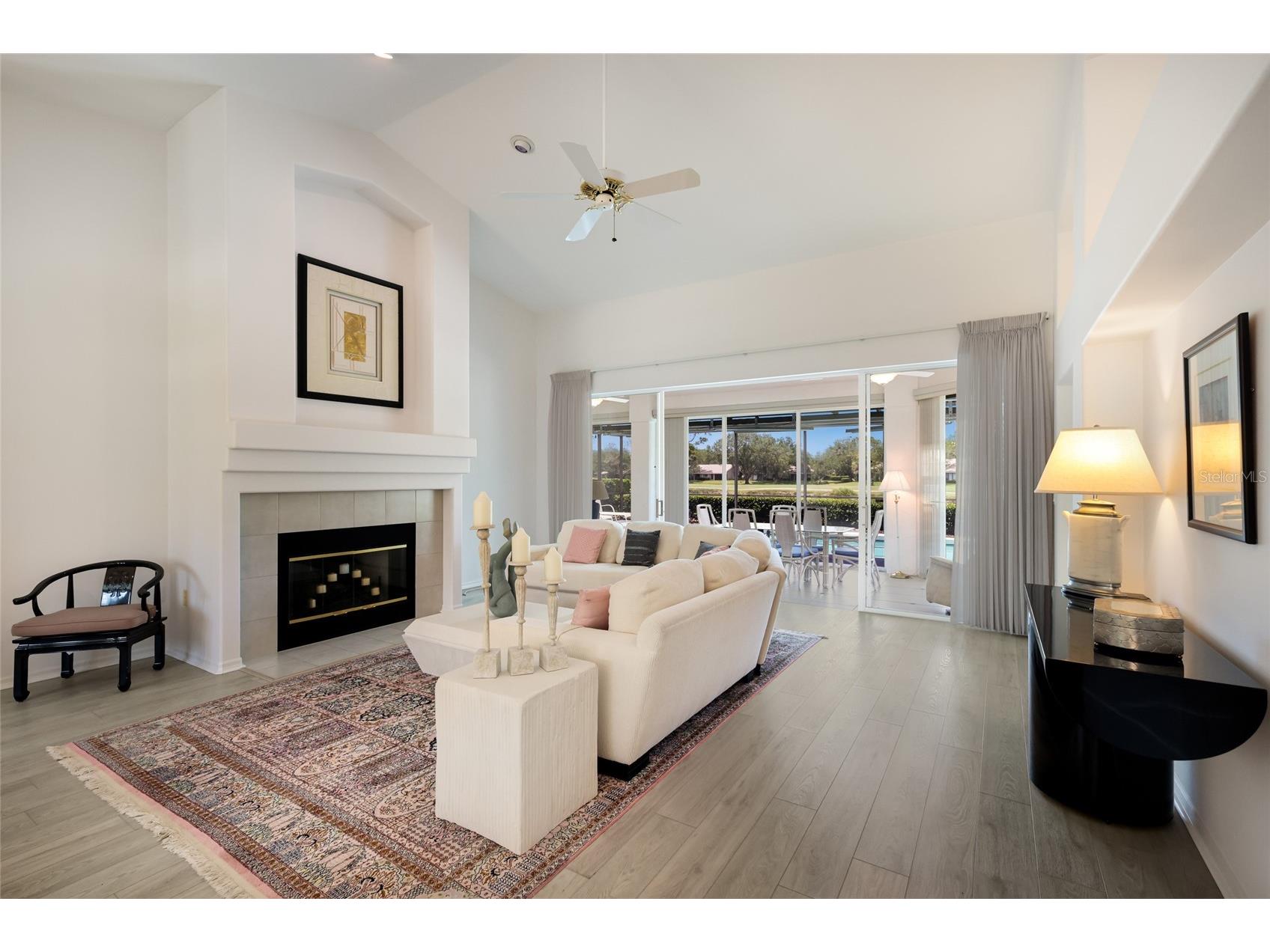 2893 Sandringham Place Sarasota FL 34235 A4692765 image11