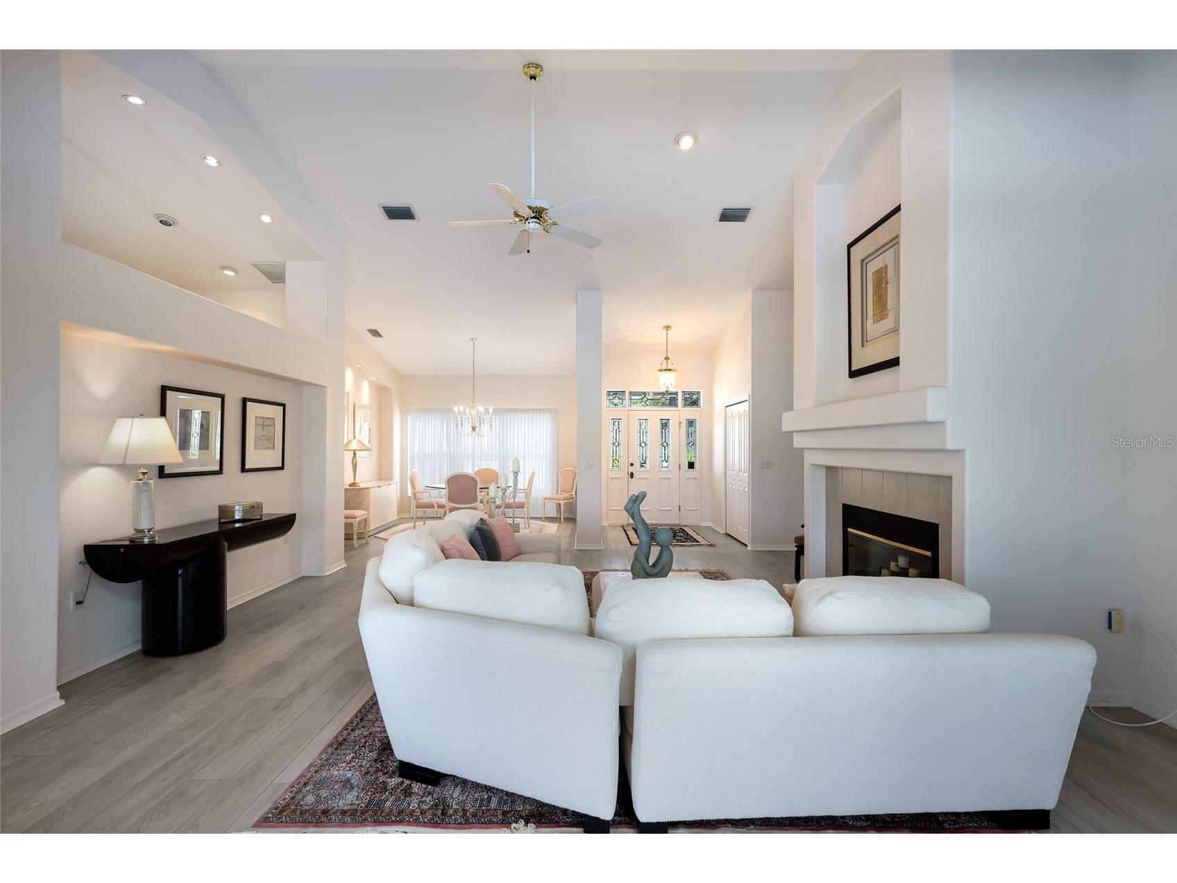 2893 Sandringham Place Sarasota FL 34235 A4692765 image14
