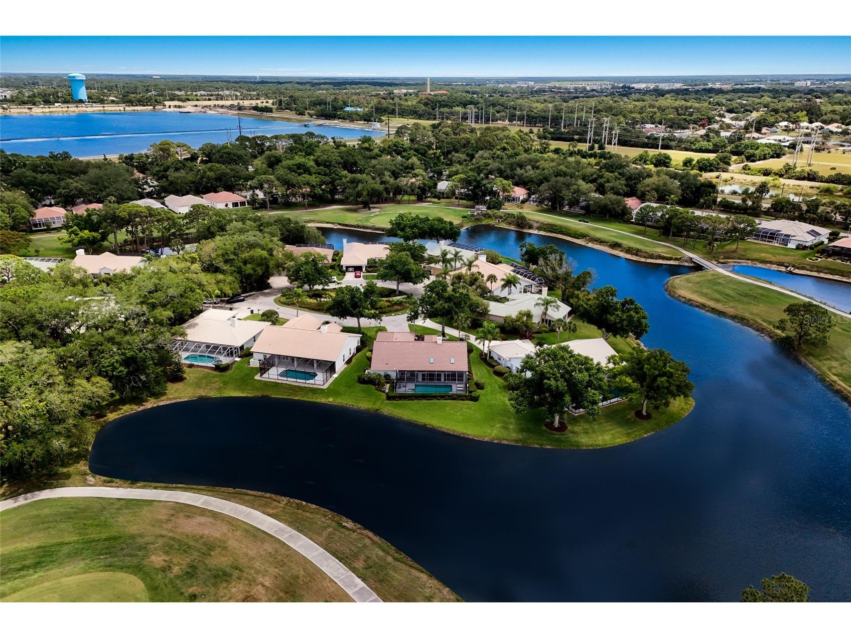 2893 Sandringham Place Sarasota FL 34235 A4692765 image42
