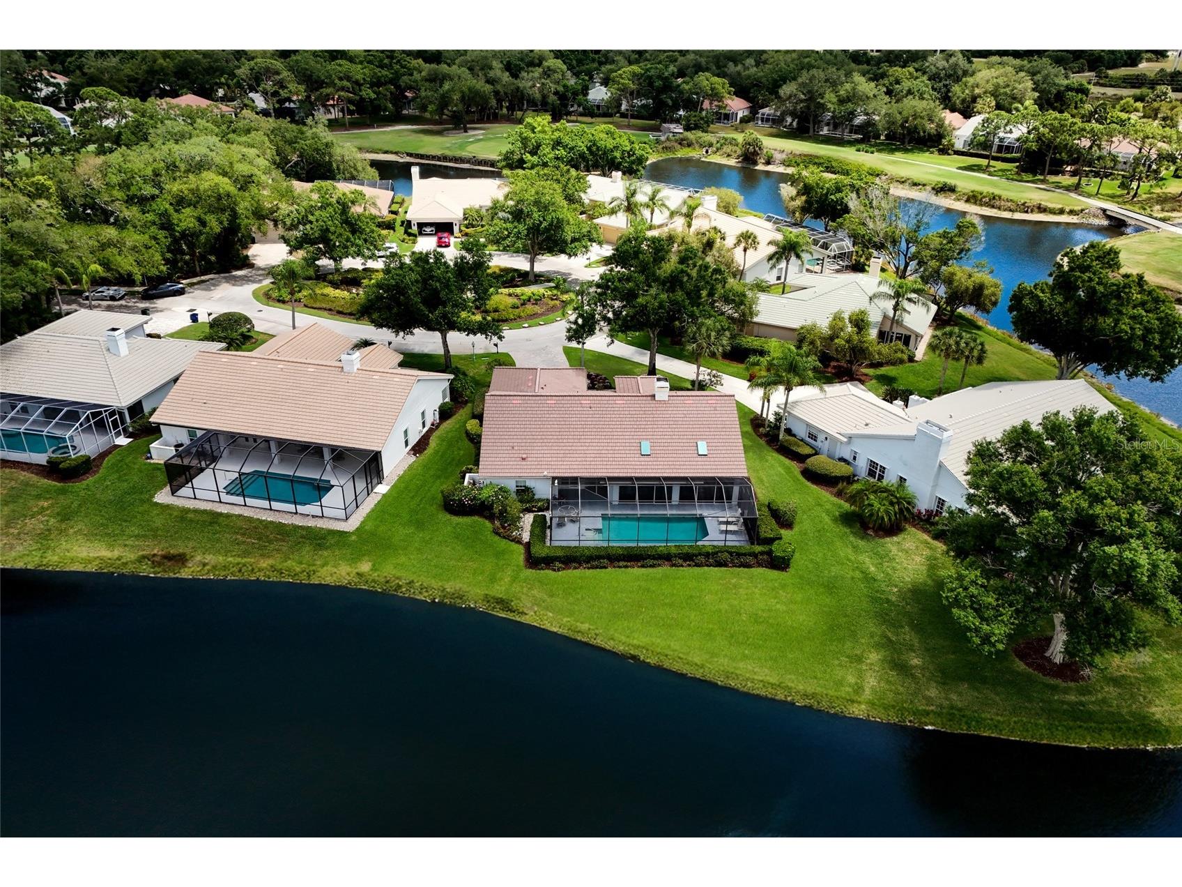 2893 Sandringham Place Sarasota FL 34235 A4692765 image44