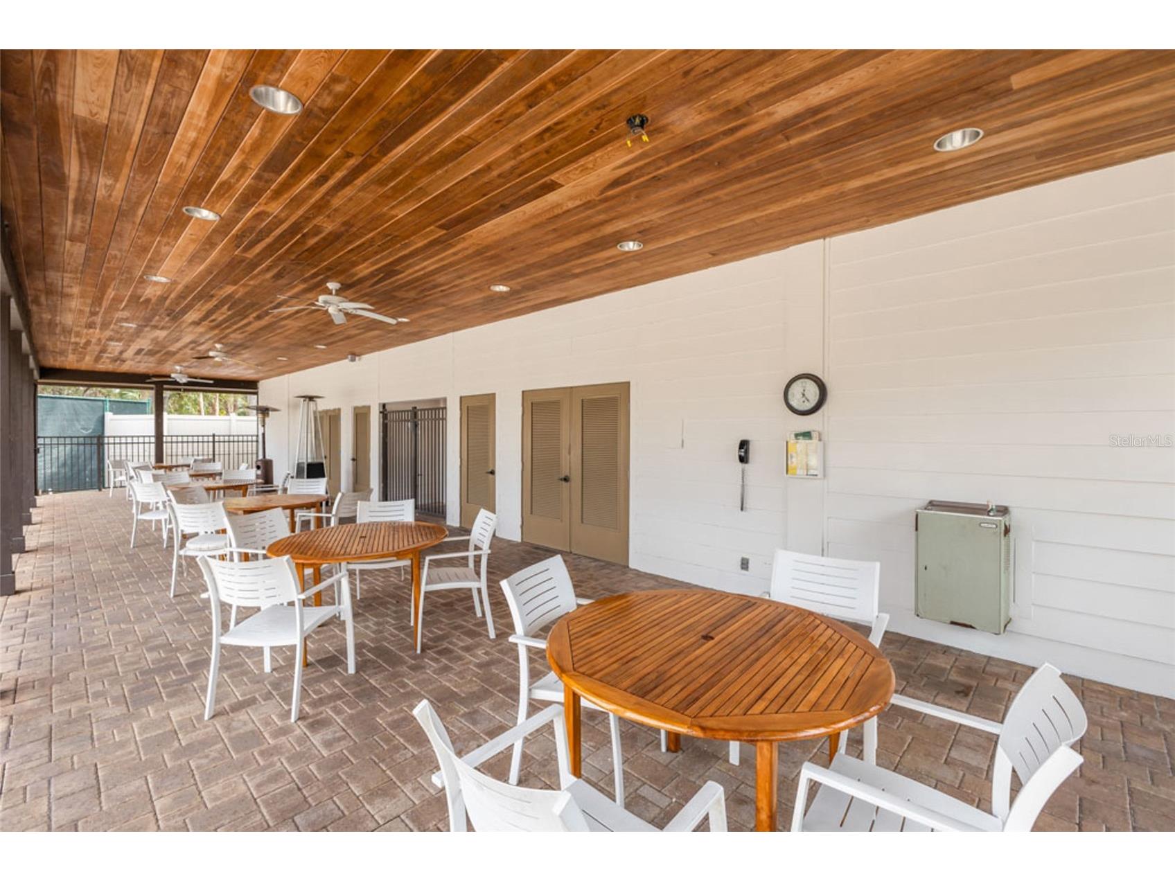 2893 Sandringham Place Sarasota FL 34235 A4692765 image53