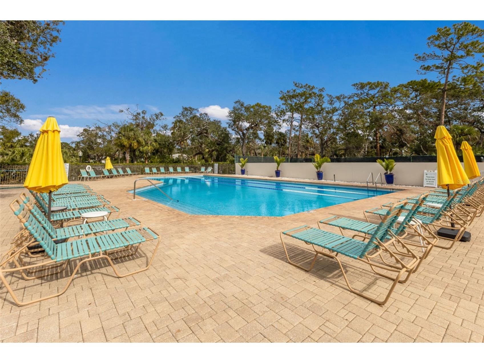 2893 Sandringham Place Sarasota FL 34235 A4692765 image54