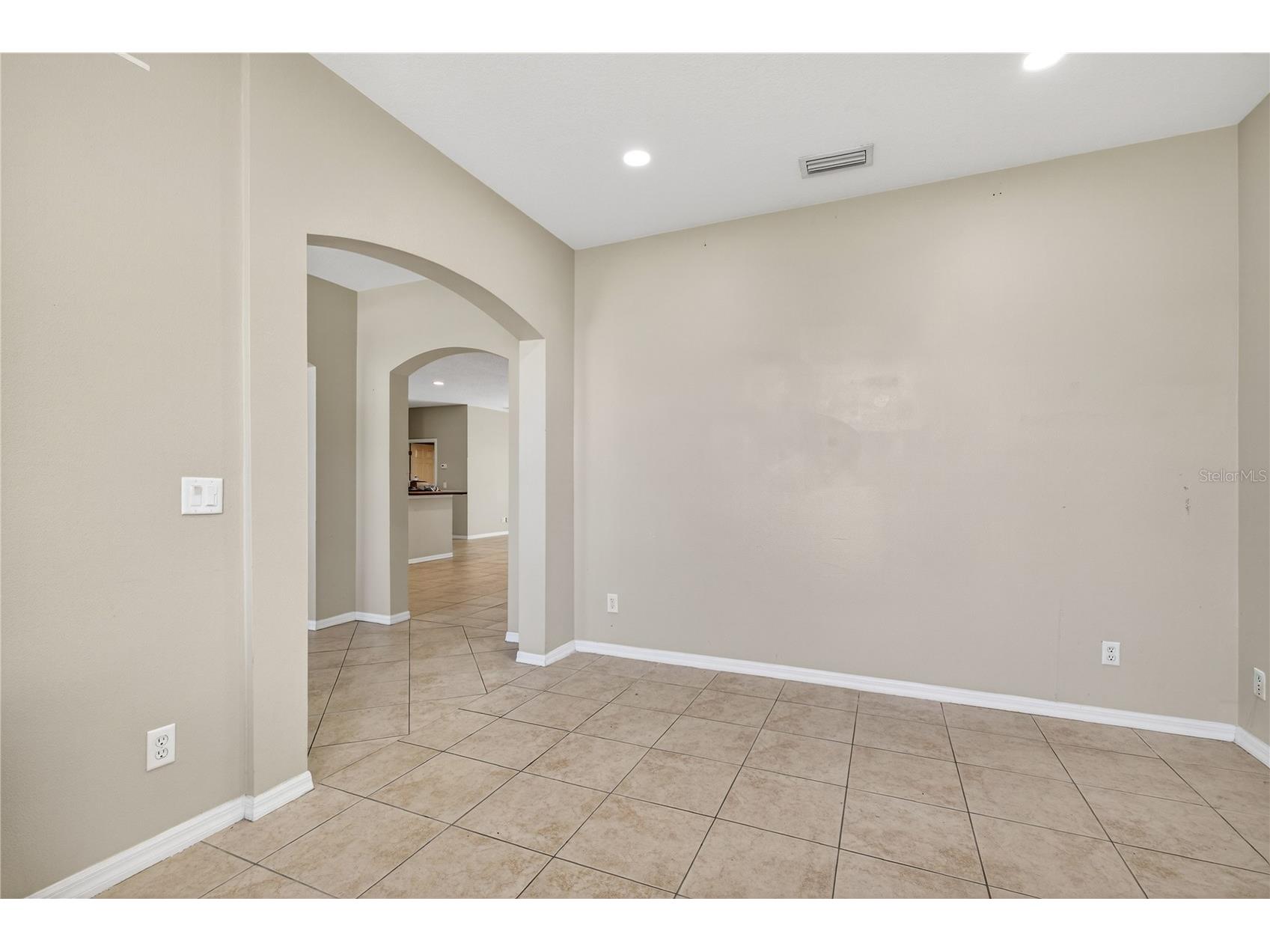 28931 Beauclaire Drive Tavares FL 32778 - LAKE BEAUCLAIRE G5110108 image8
