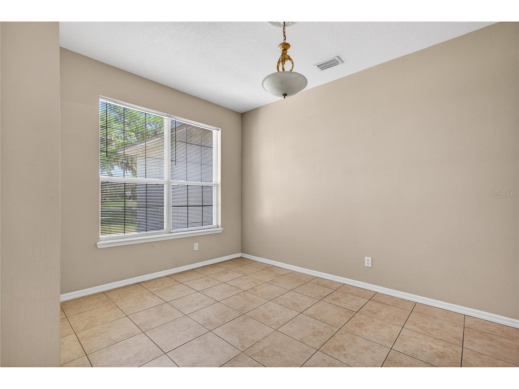 28931 Beauclaire Drive Tavares FL 32778 - LAKE BEAUCLAIRE G5110108 image9