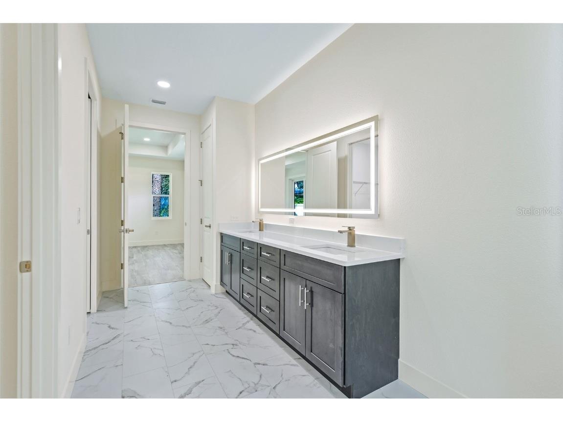 2894 Hardy Avenue New Smyrna Beach FL 32168 V4942939 image19