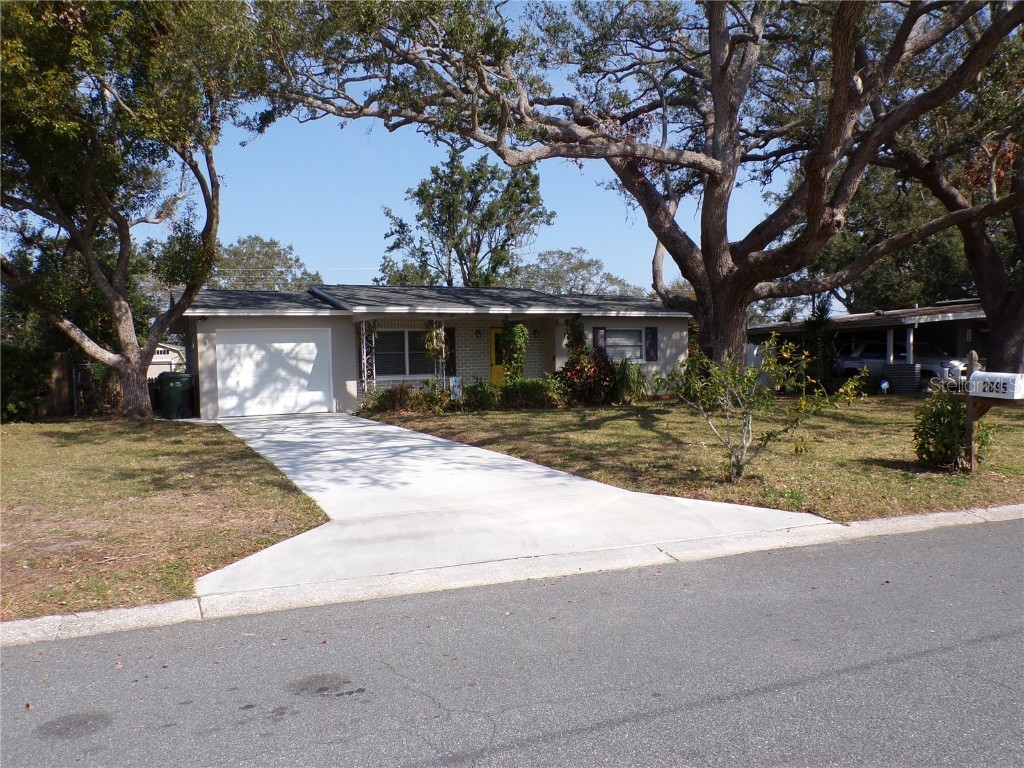 2895 Huntington Drive Largo FL 33771 W7872398 image1