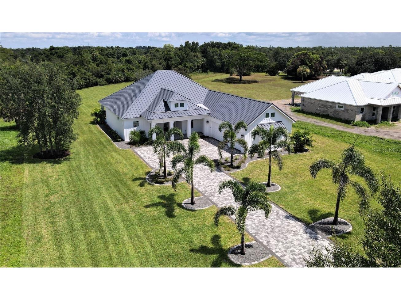 28984 Gin Lane Punta Gorda FL 33982 - PEACE RIVER C7465156 image1