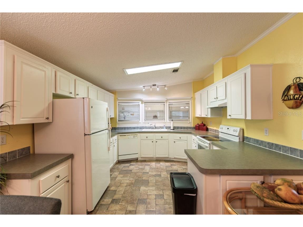 29 Amsterdam Avenue Punta Gorda FL 33950 C7515327 image4