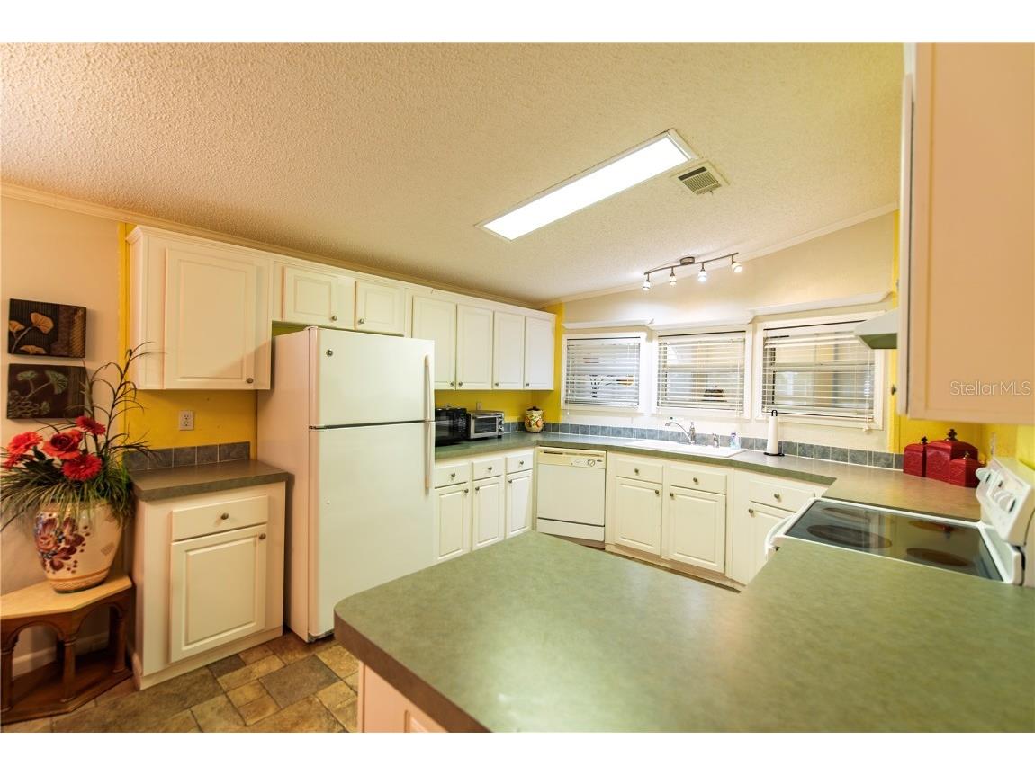 29 Amsterdam Avenue Punta Gorda FL 33950 C7515327 image5