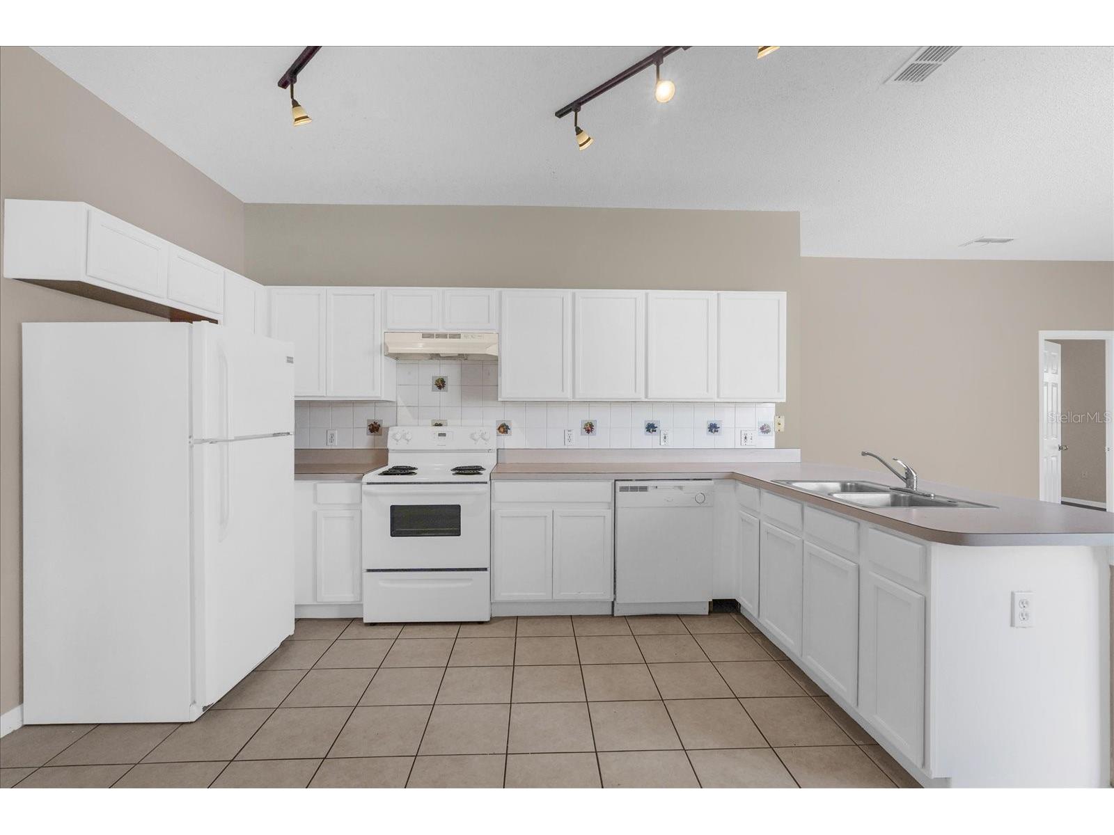 29 Andora Court Kissimmee FL 34758 O6399706 image5