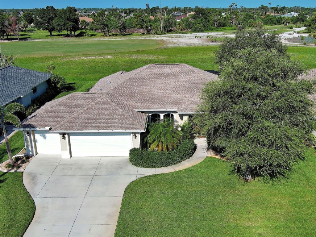 29 Clubhouse Place Rotonda West FL 33947 D6144475 image2