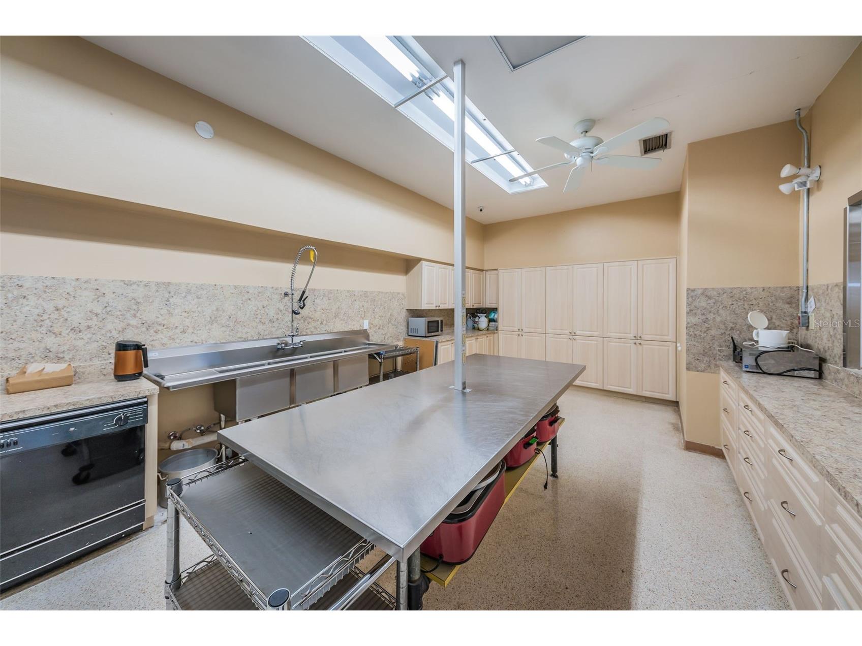 29 Concord Lane #11 Palm Harbor FL 34684 TB8492359 image56