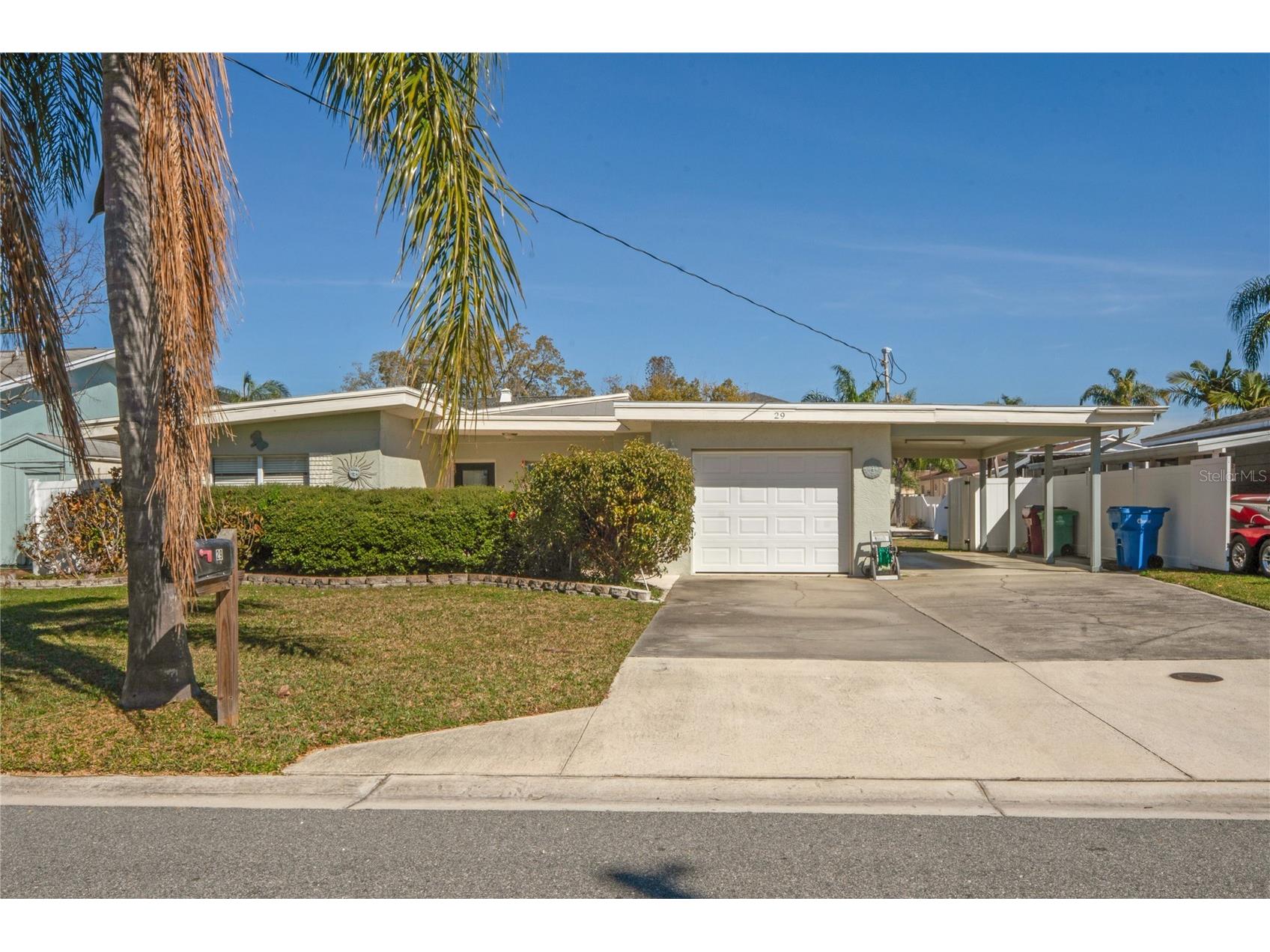 29 Cypress Drive Palm Harbor FL 34684 - LAKE TARPON TB8480978 image1