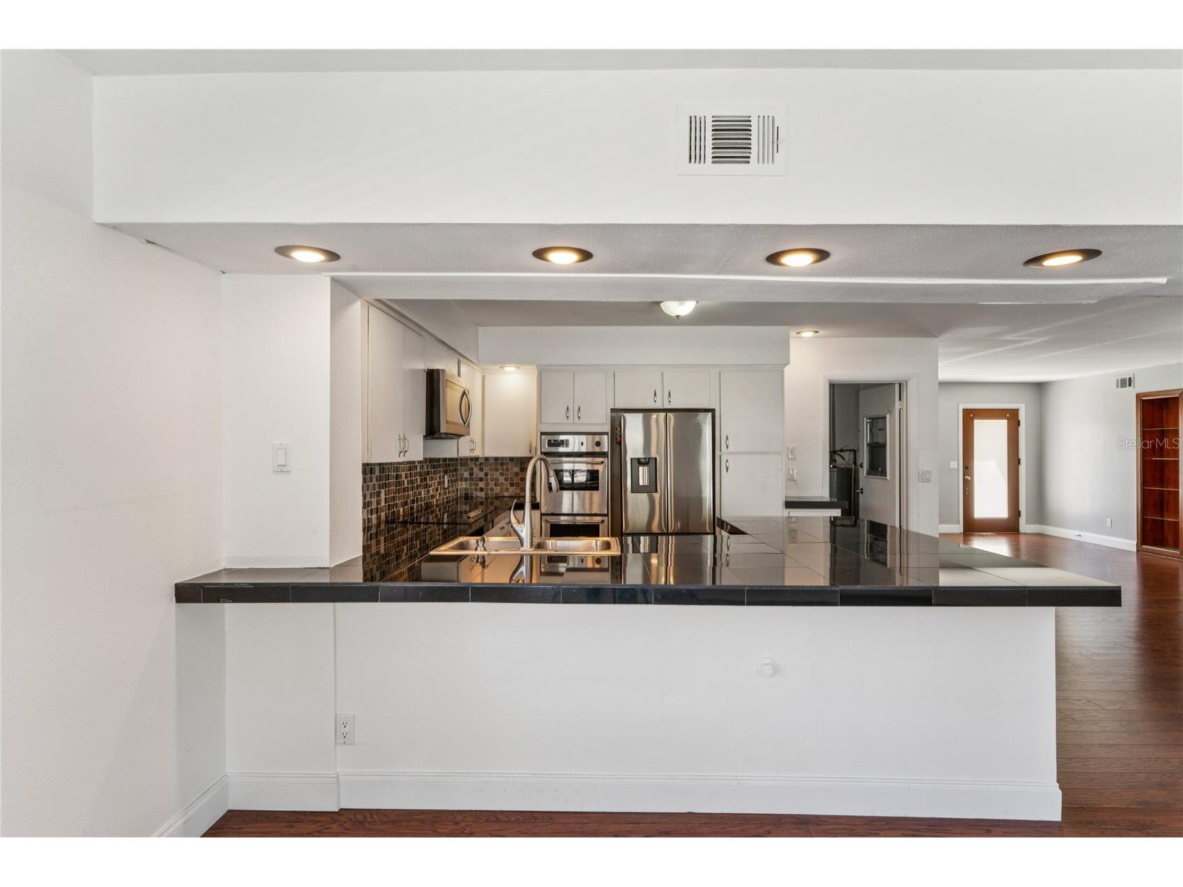 29 Cypress Drive Palm Harbor FL 34684 - LAKE TARPON TB8480978 image16