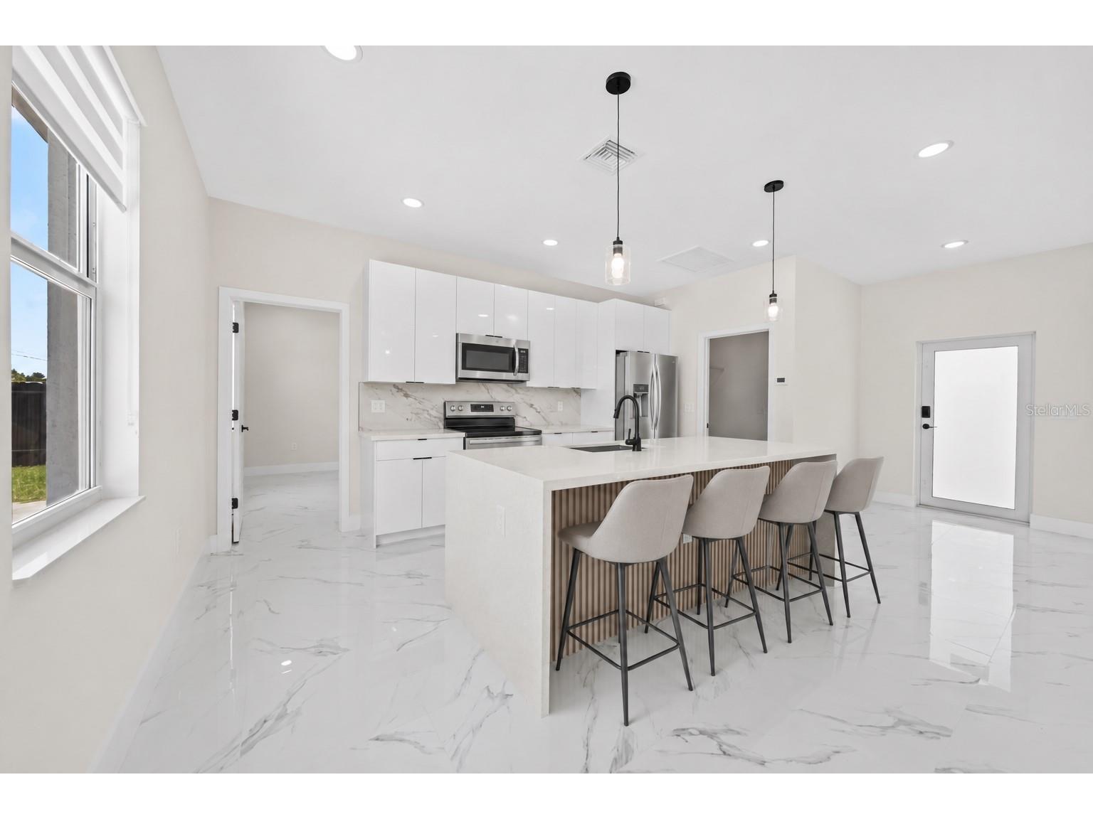 29 Diplomat Parkway E Cape Coral FL 33909 A4697023 image10