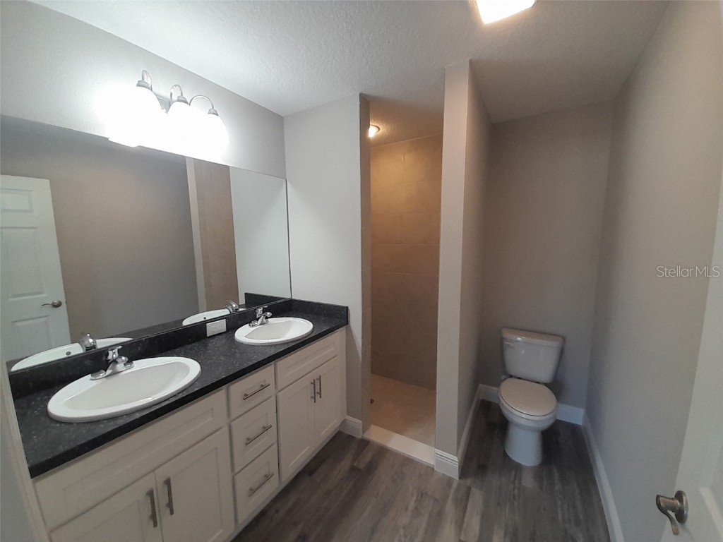 29 Fisher Terrace Ocklawaha FL 32179 OM696405 image7