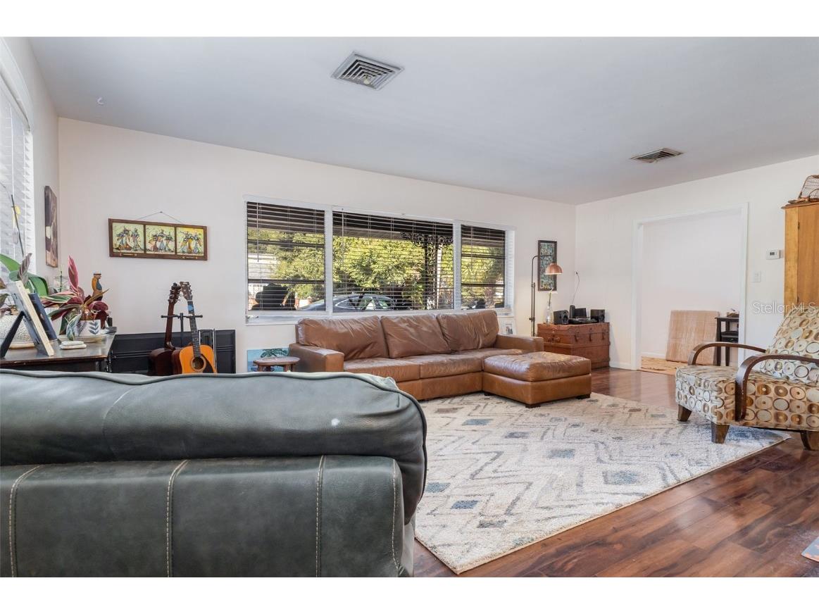 29 Golf View Circle NE Winter Haven FL 33881 TB8453876 image4