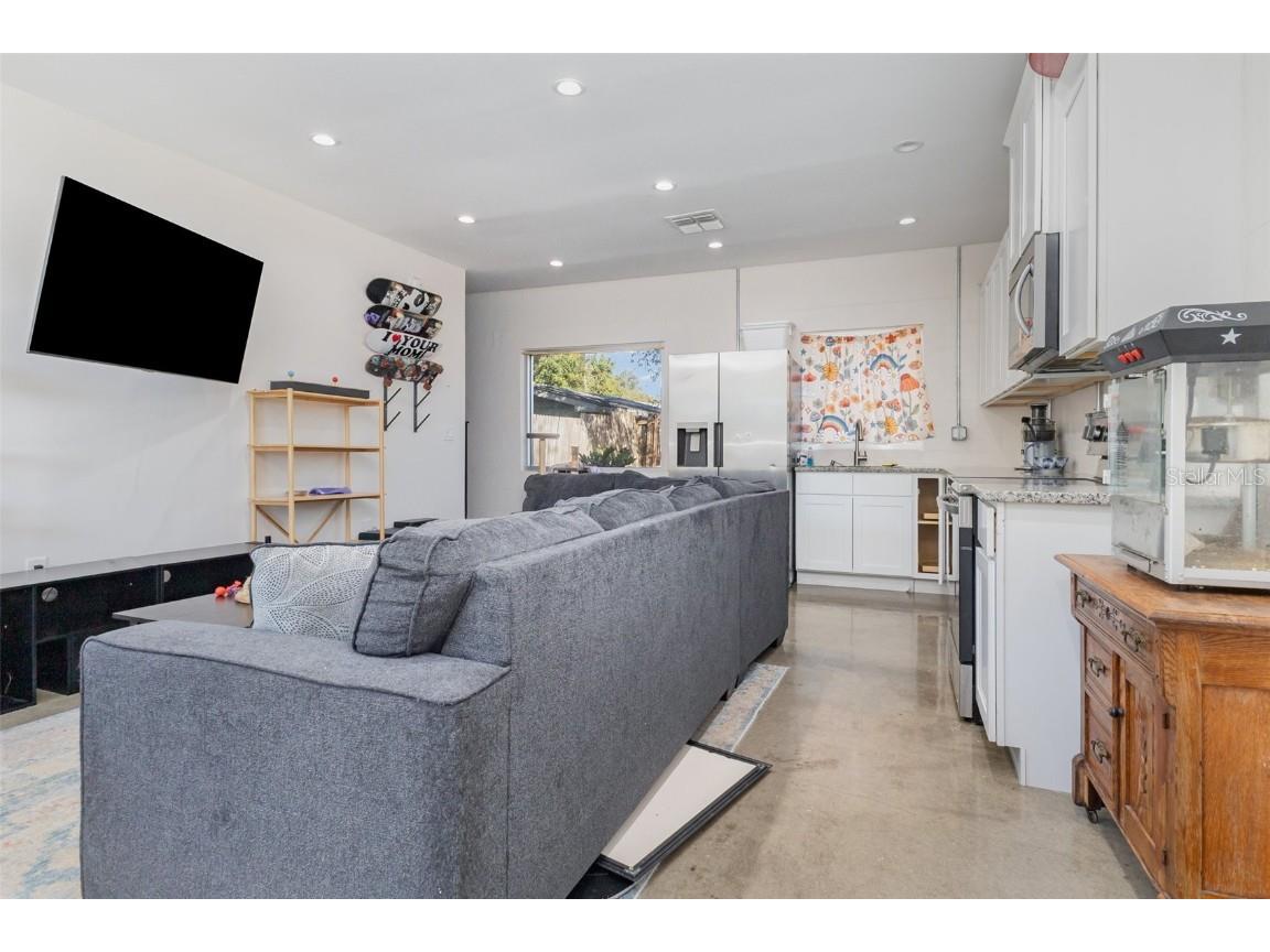 29 Golf View Circle NE Winter Haven FL 33881 TB8453876 image7