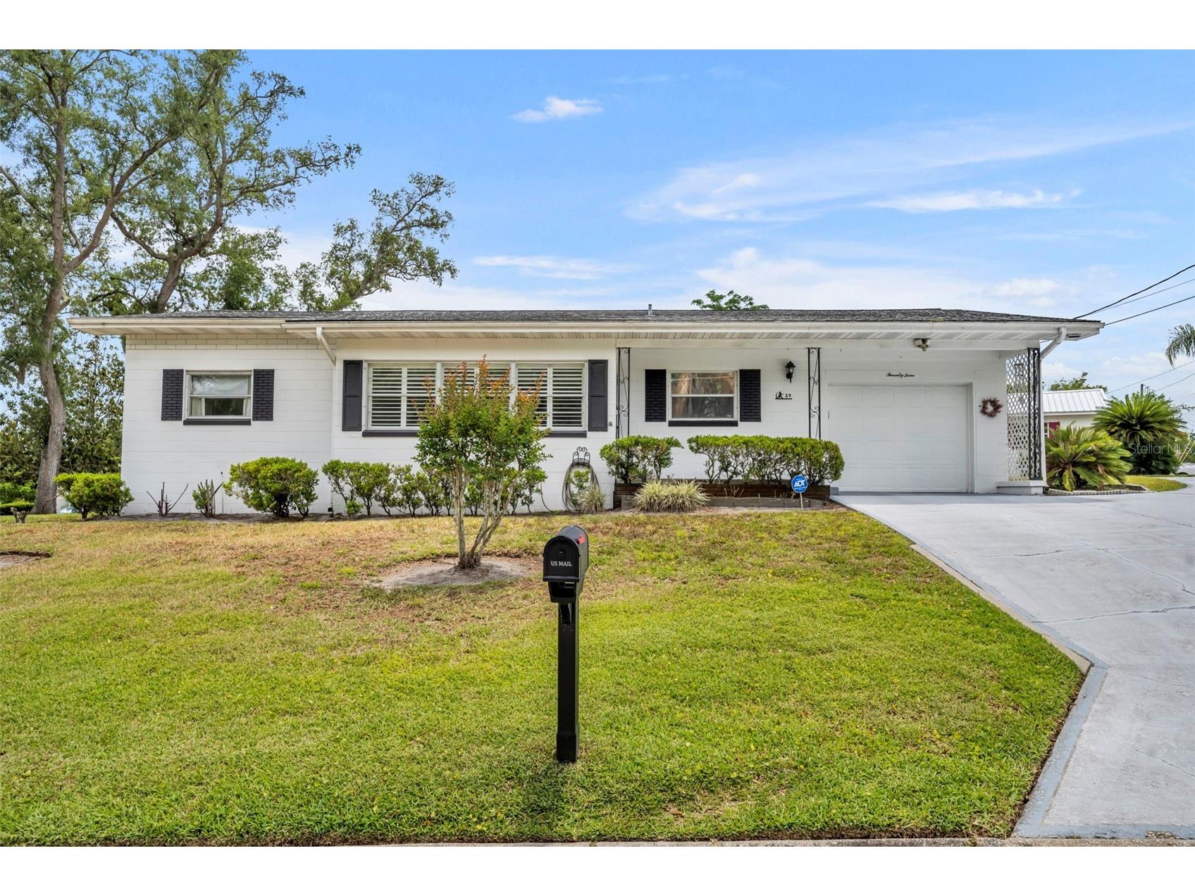 29 Jasmine Drive Debary FL 32713 - LAKE ANNA MARIE V4948050 image1