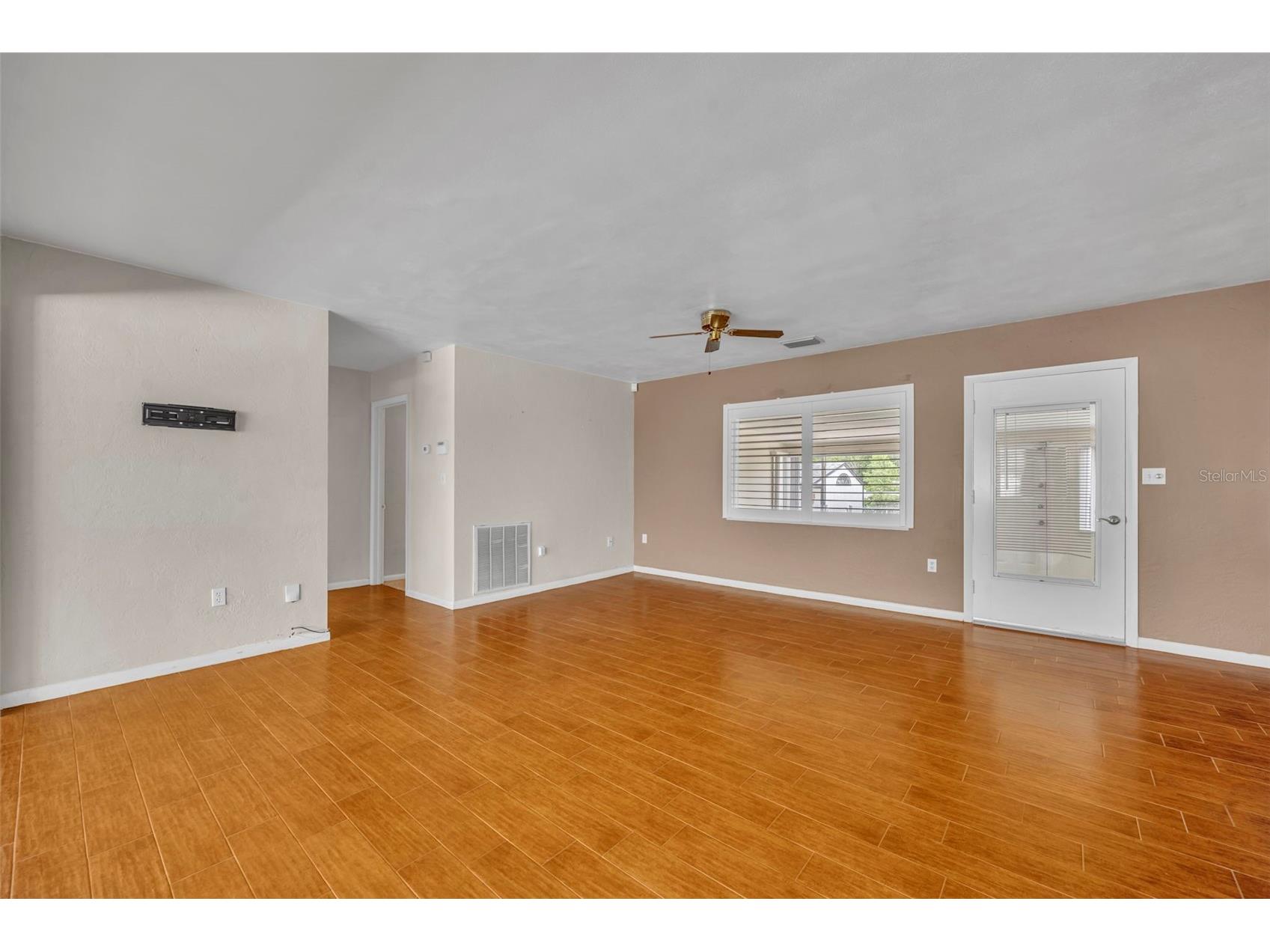 29 Jasmine Drive Debary FL 32713 - LAKE ANNA MARIE V4948050 image8