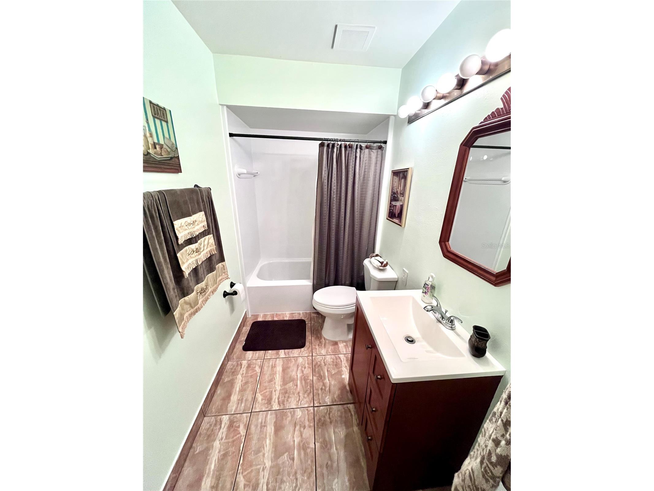 29 Lakepointe Circle Kissimmee FL 34743 O6401959 image34