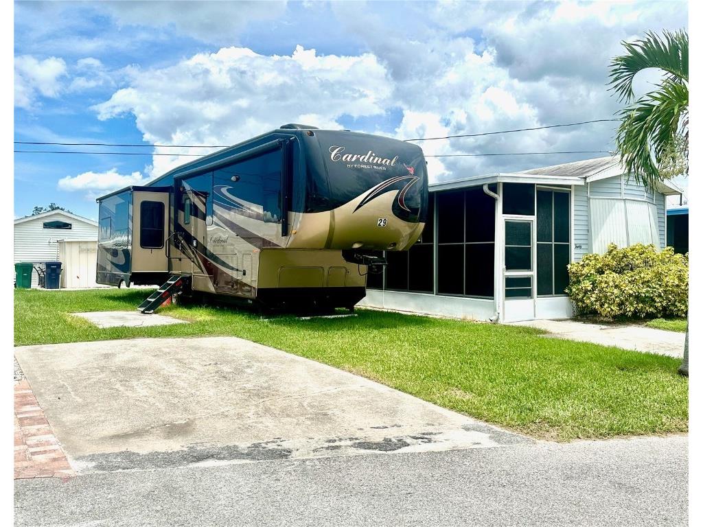 29 Montego Drive Palmetto FL 34221 A4578100 image1