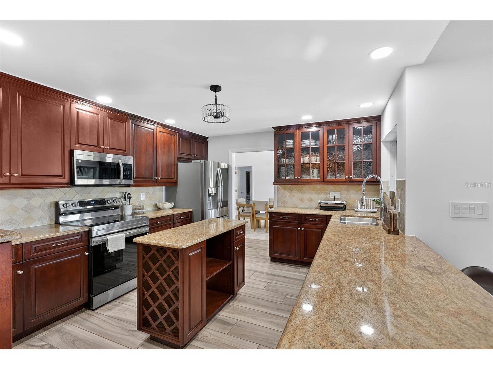 29 SE 10th Avenue Cape Coral FL 33990 - Shamrock Lake C7523950 image16