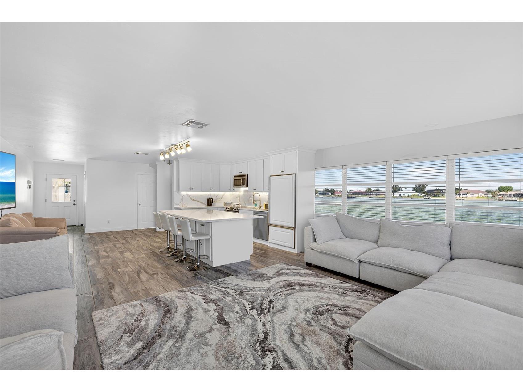 29 SE 10th Avenue Cape Coral FL 33990 - Shamrock Lake C7523950 image35