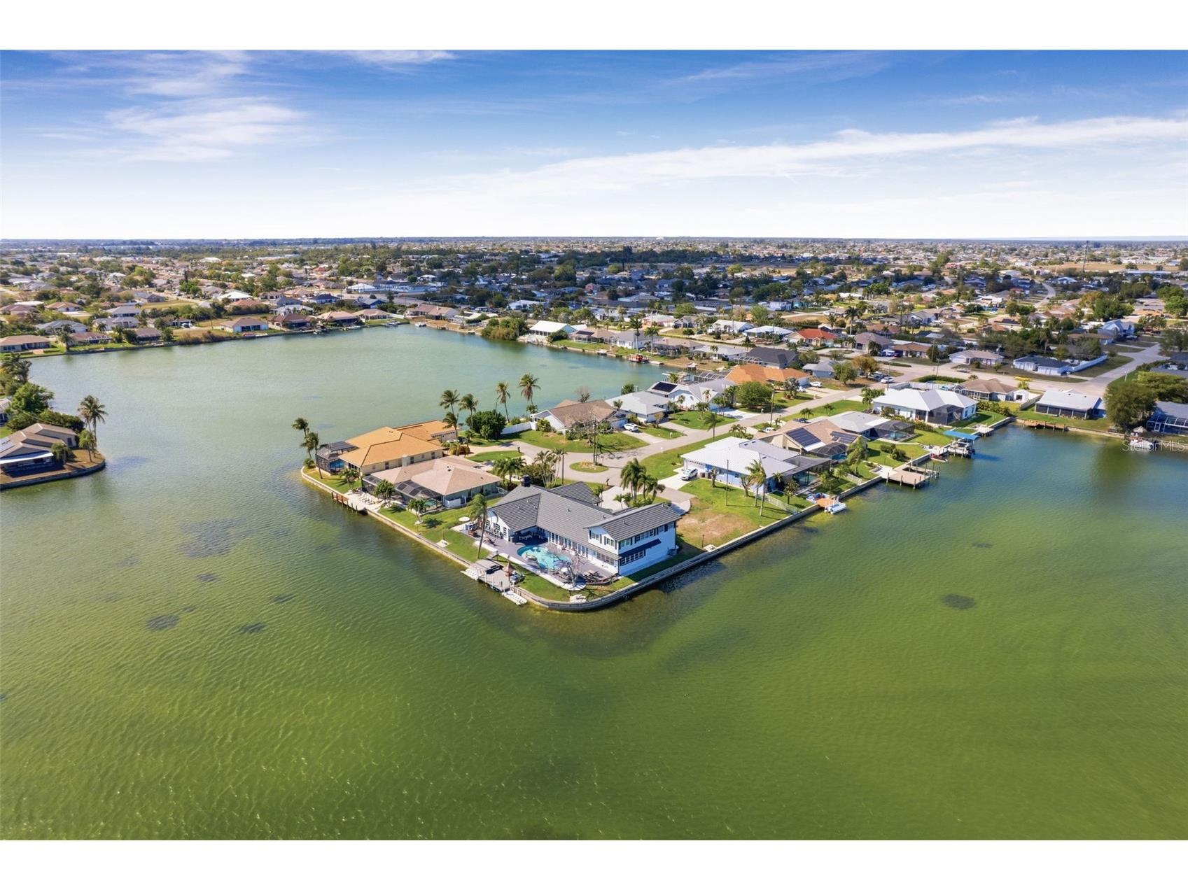 29 SE 10th Avenue Cape Coral FL 33990 - Shamrock Lake C7523950 image6