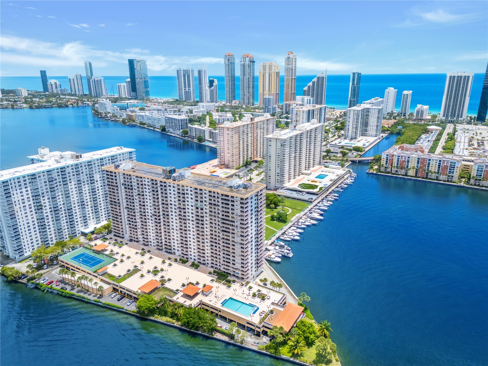 290 174 Street #1006 Sunny Isles Beach FL 33160 O6378699 image4