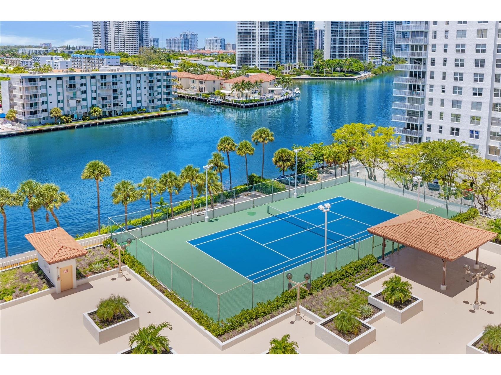 290 174 Street #1006 Sunny Isles Beach FL 33160 O6378699 image8