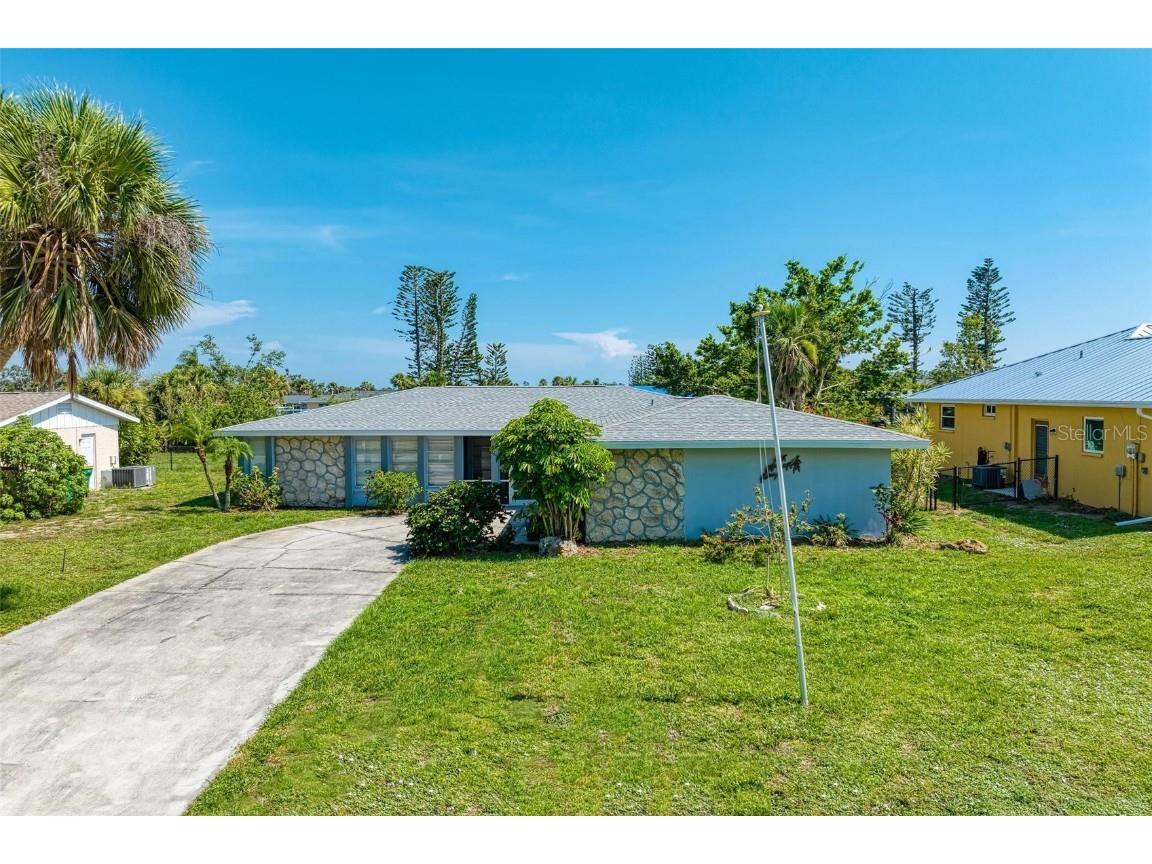 290 Annapolis Lane Rotonda West FL 33947 D6131251 image1