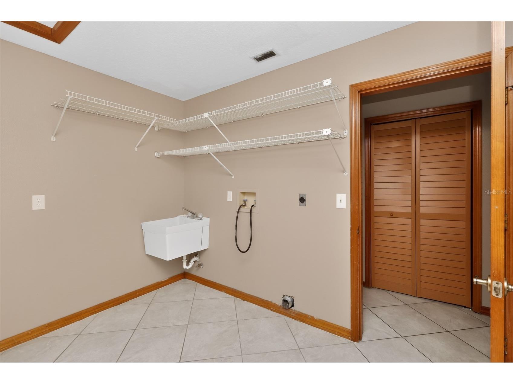290 Canby Circle Spring Hill FL 34606 TB8507737 image27