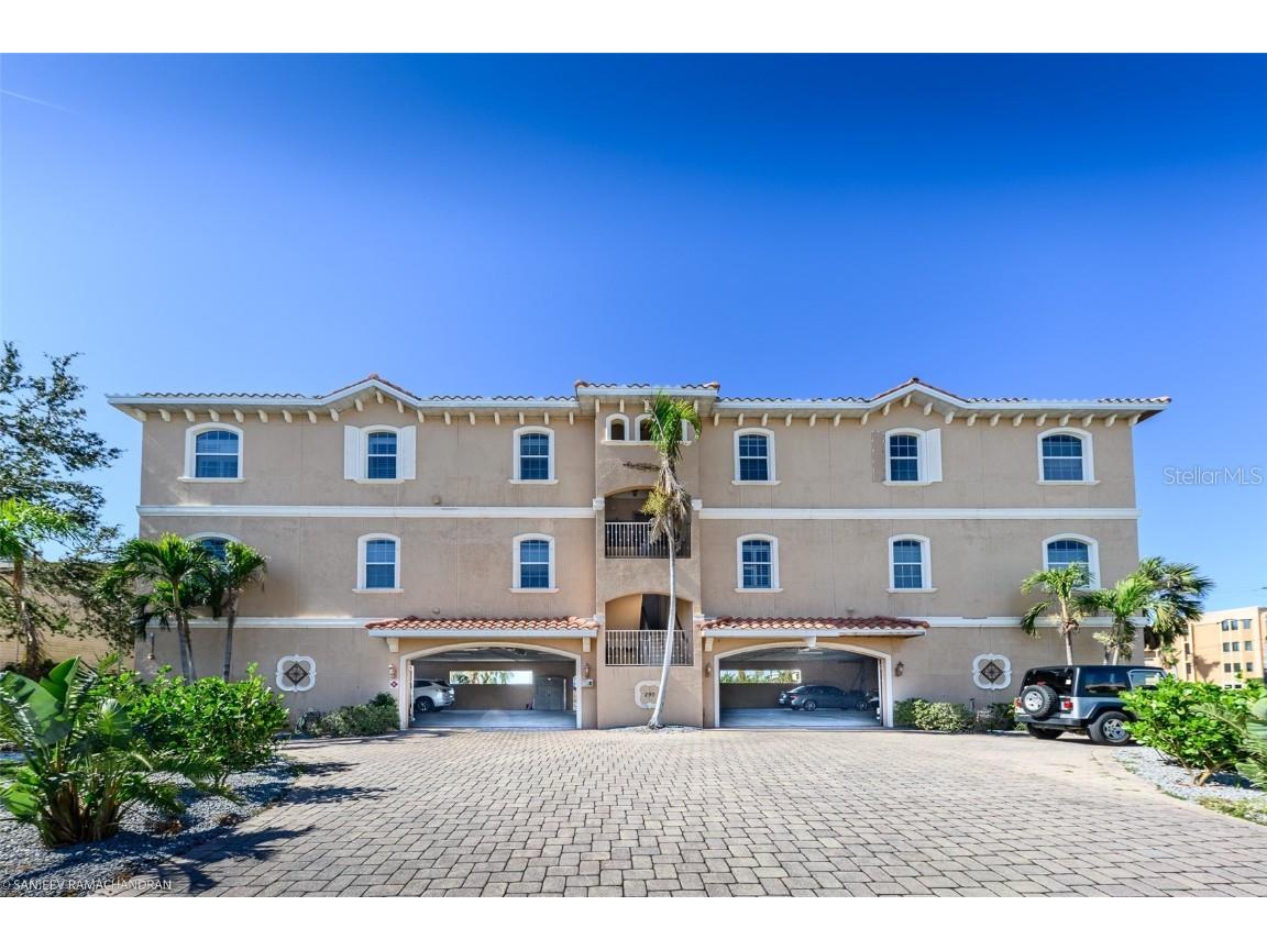 290 Lewis Circle #131 Punta Gorda FL 33950 C7470056 image1