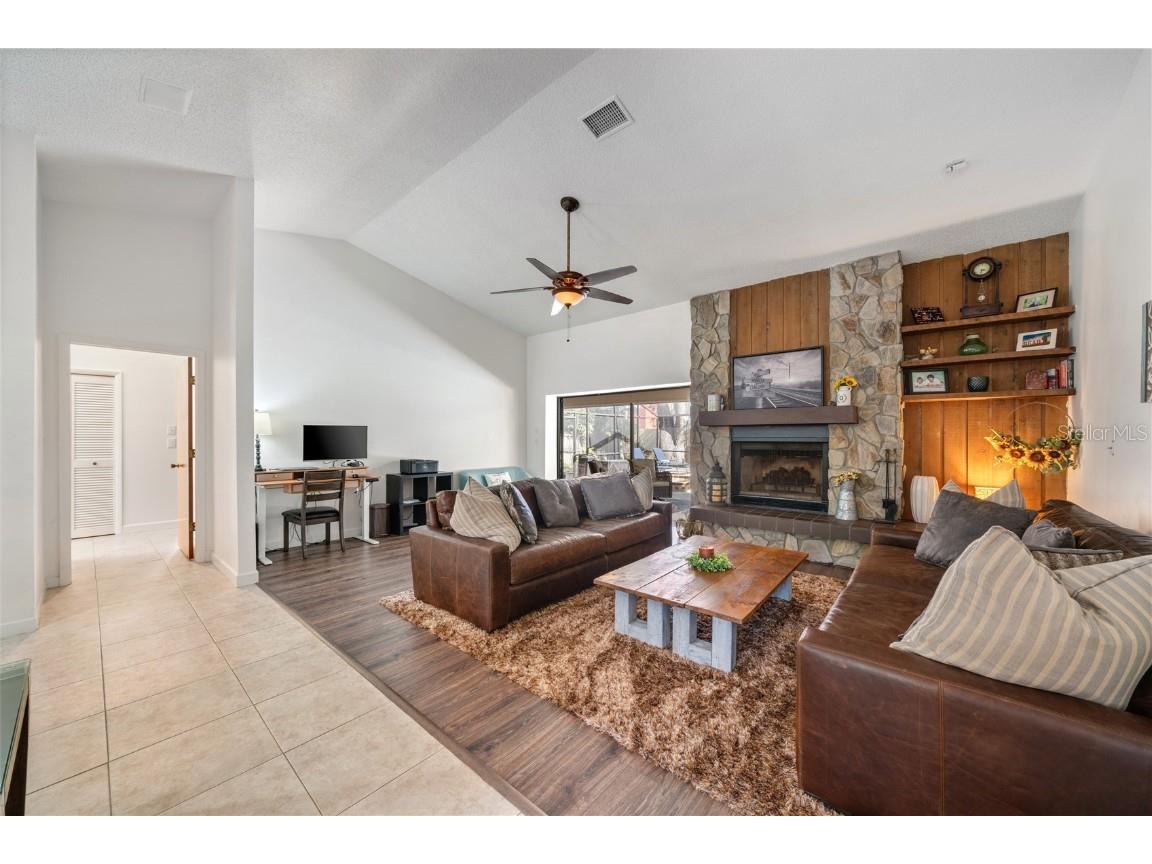 290 Mayfair Circle E, Palm Harbor, FL, 34683 MLS O6202017 Edina Realty