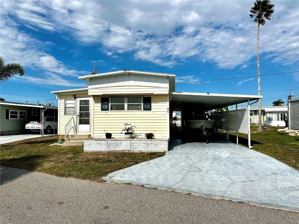 290 Nassau Drive Palmetto FL 34221 A4630332 image1