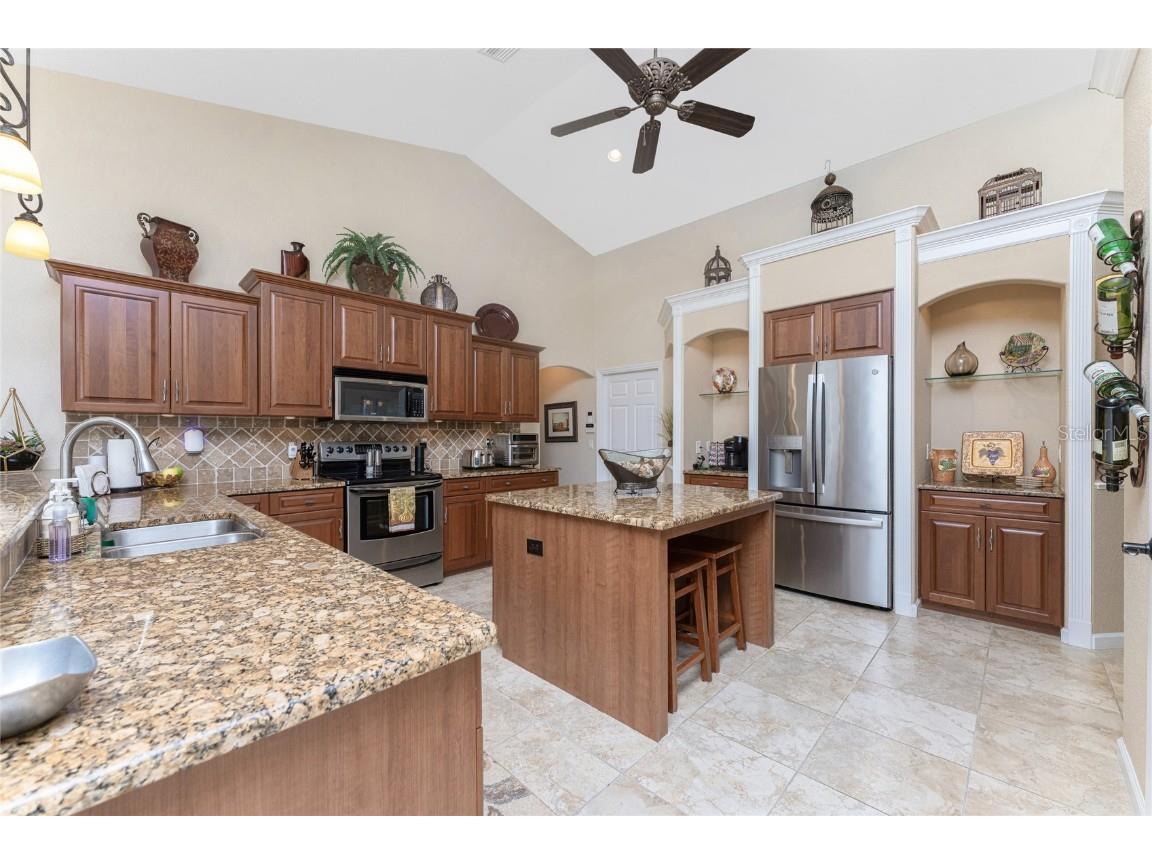 290 Rotonda Boulevard E Rotonda West FL 33947 A4672932 image23