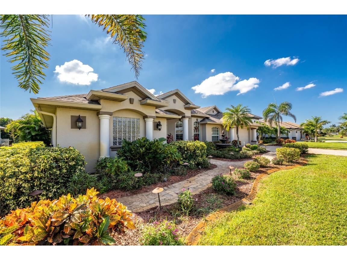 290 Rotonda Boulevard E Rotonda West FL 33947 A4672932 image5