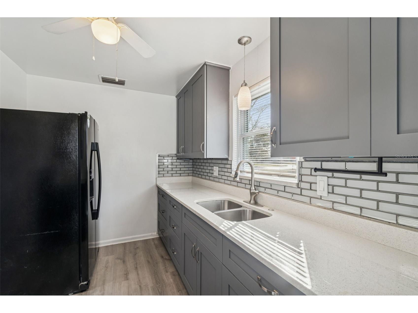 2900 49th Street N Saint Petersburg FL 33710 TB8467234 image11
