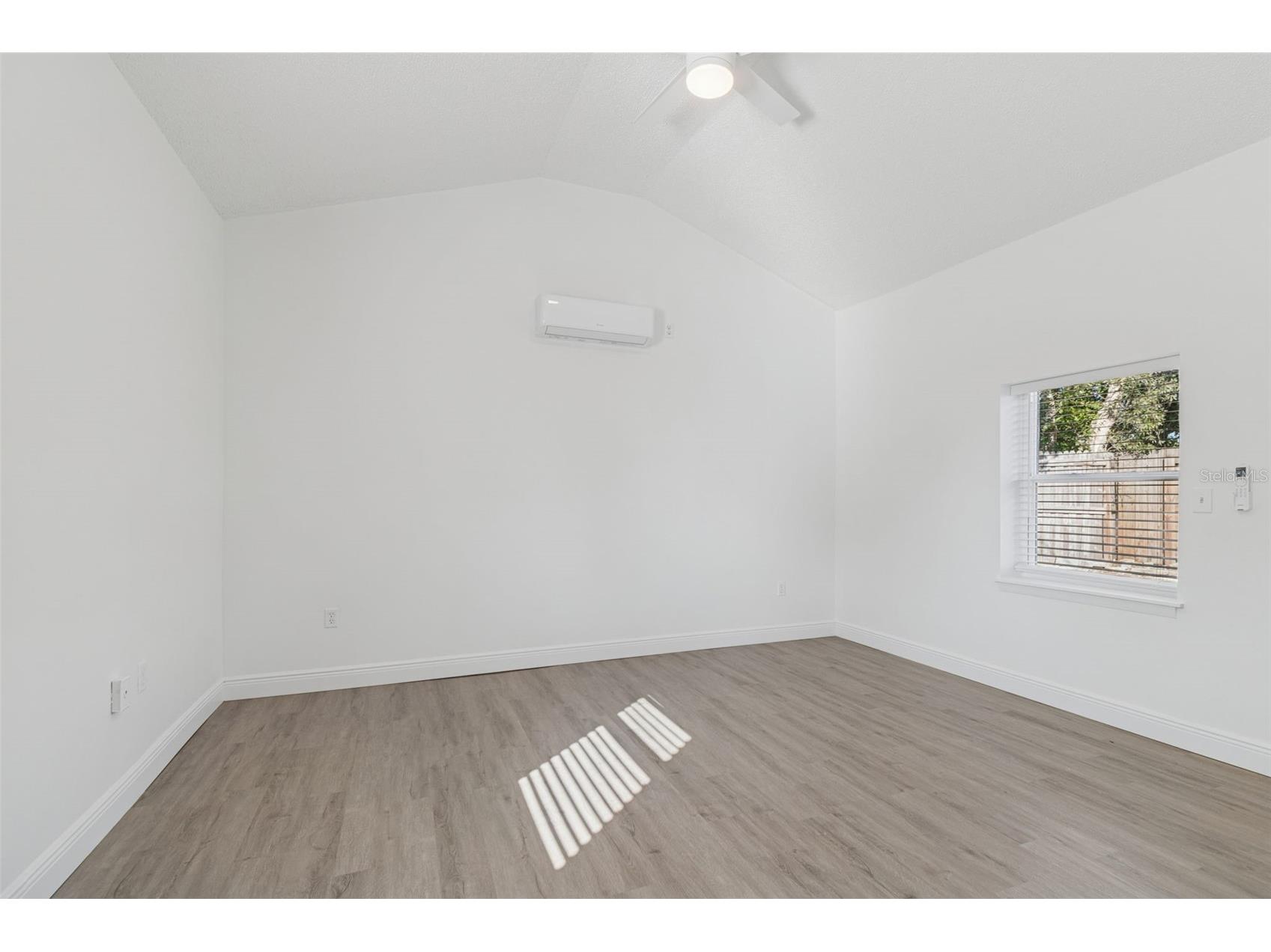 2900 49th Street N Saint Petersburg FL 33710 TB8467234 image16