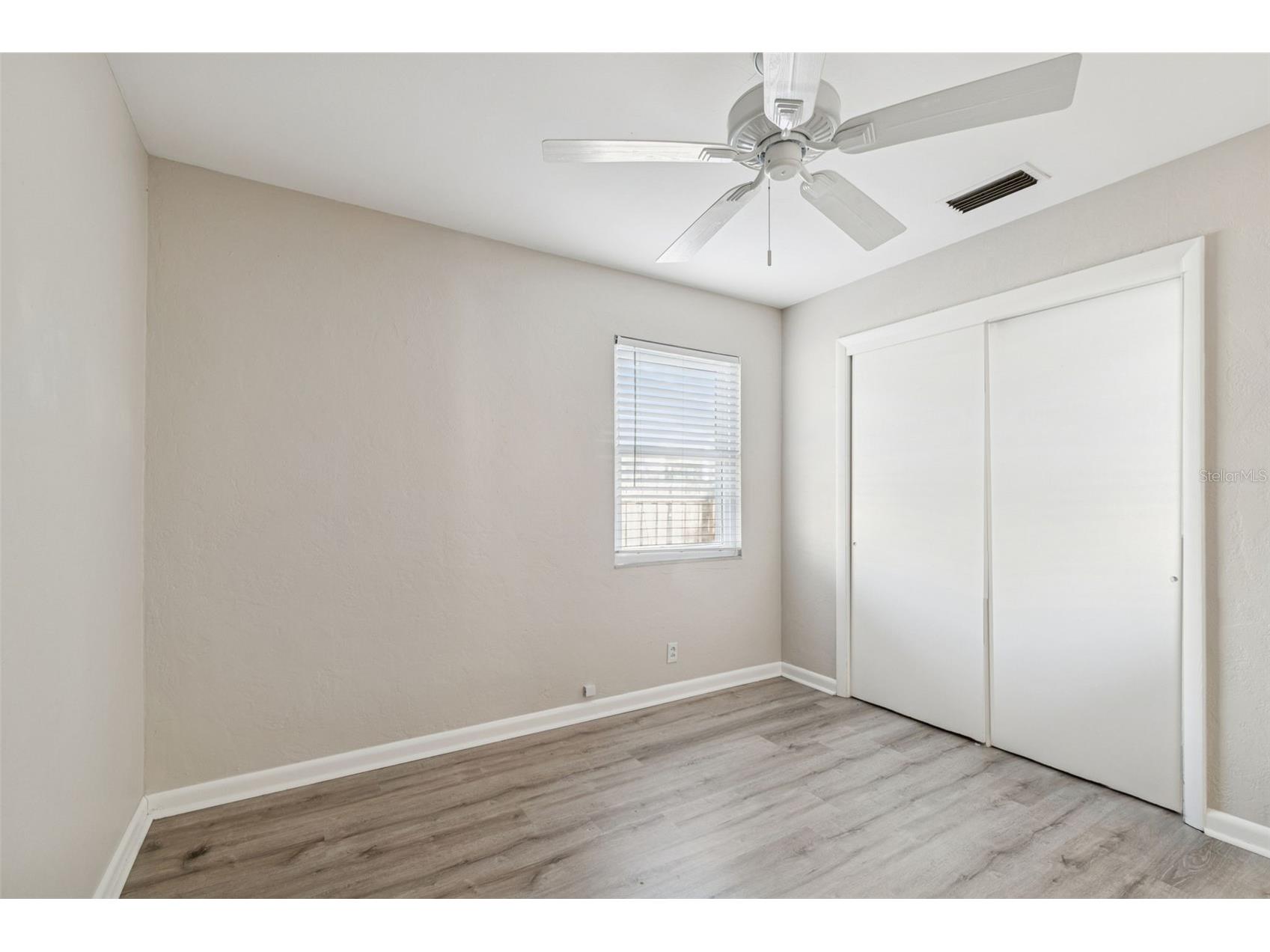 2900 49th Street N Saint Petersburg FL 33710 TB8503256 image32