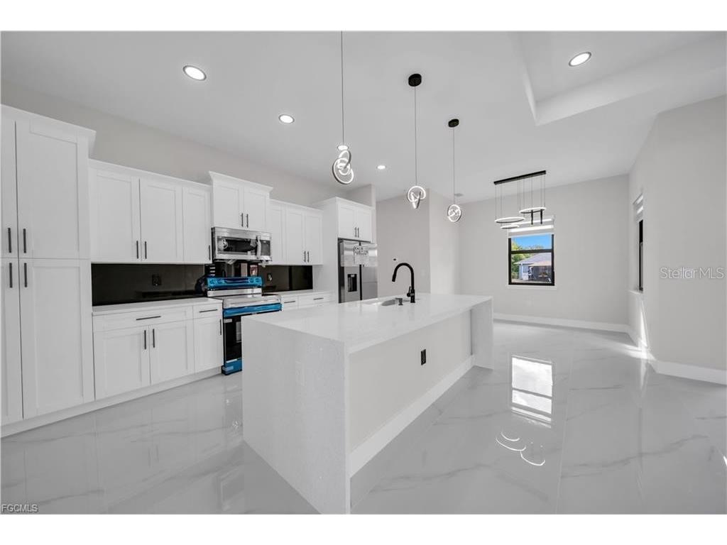 2900 Bruce Avenue S Lehigh Acres FL 33976 A4666478 image12